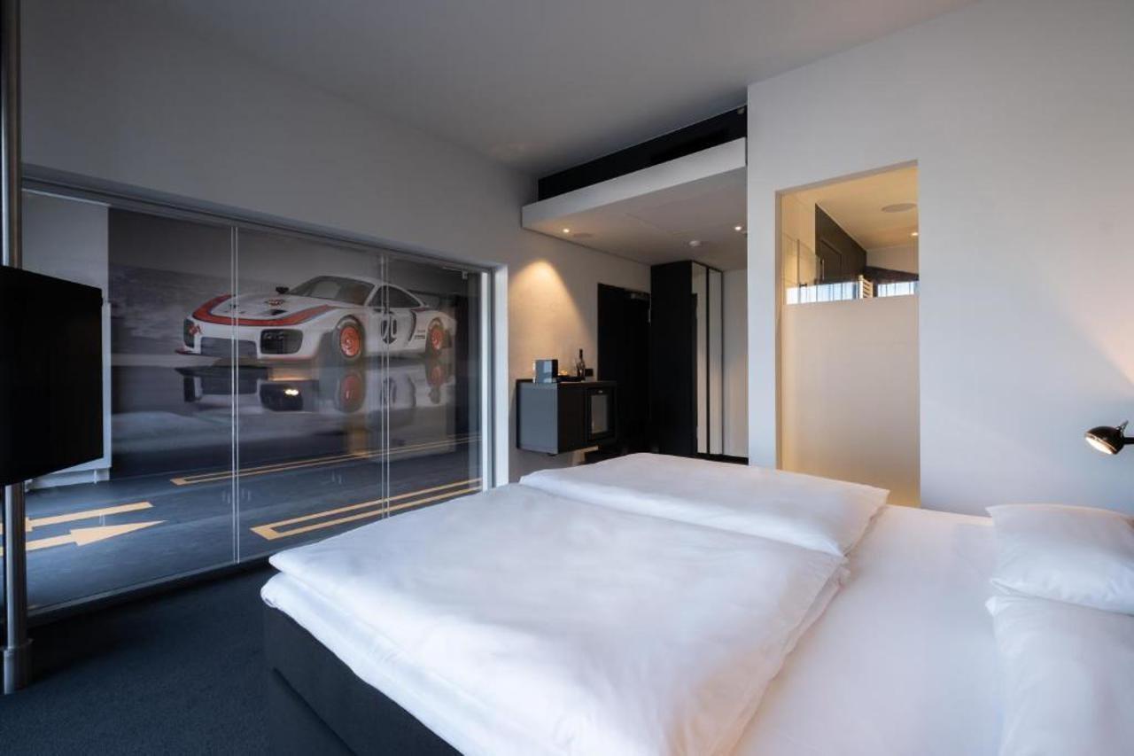 V8 Hotel Koeln At Motorworld Dış mekan fotoğraf