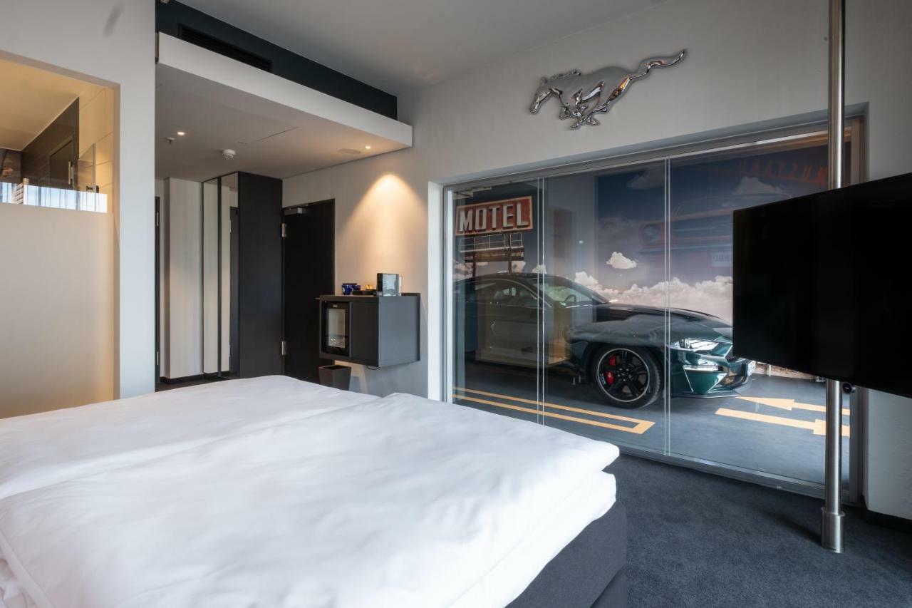 V8 Hotel Koeln At Motorworld Dış mekan fotoğraf